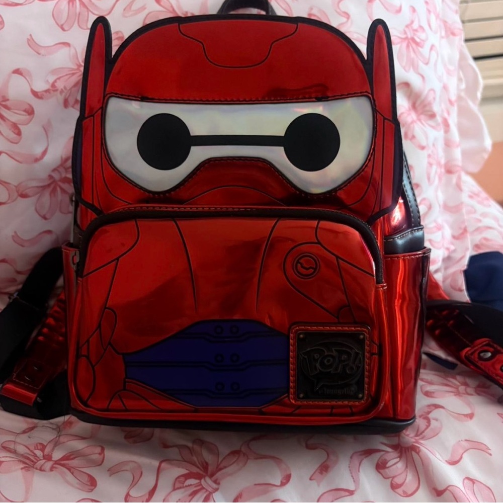 Loungefly Big Hero Six
BaymaxBattle Mode Cosplay Mini
BackpackD23 Exclusive